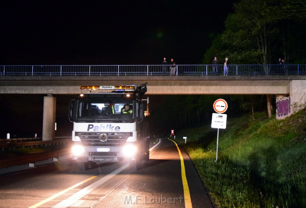 VU Gefahrgut LKW umgestuerzt A 4 Rich Koeln Hoehe AS Gummersbach P734.JPG - Miklos Laubert